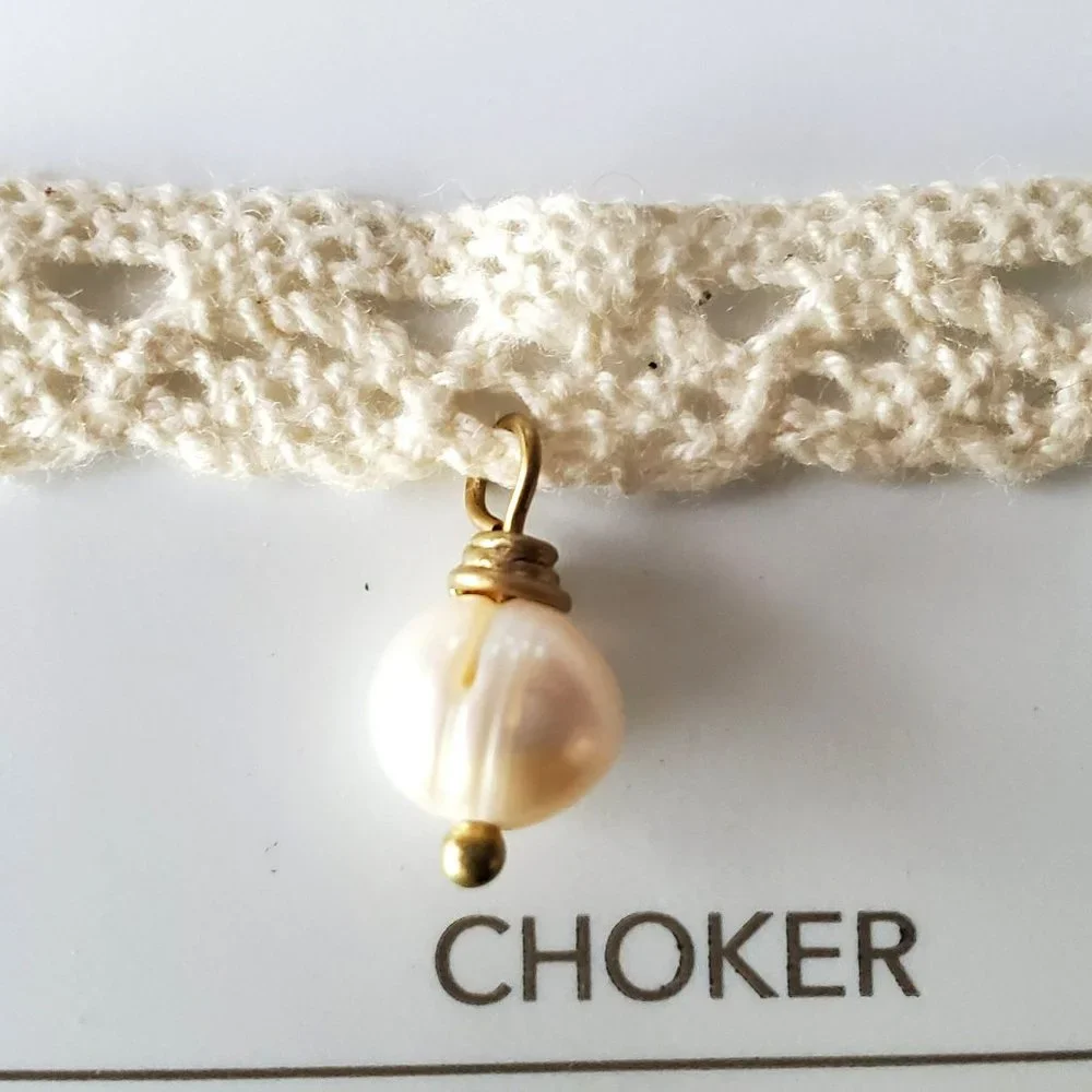 NWT Ecru Ivory Crochet Lace and Natural Pearl Choker Necklace